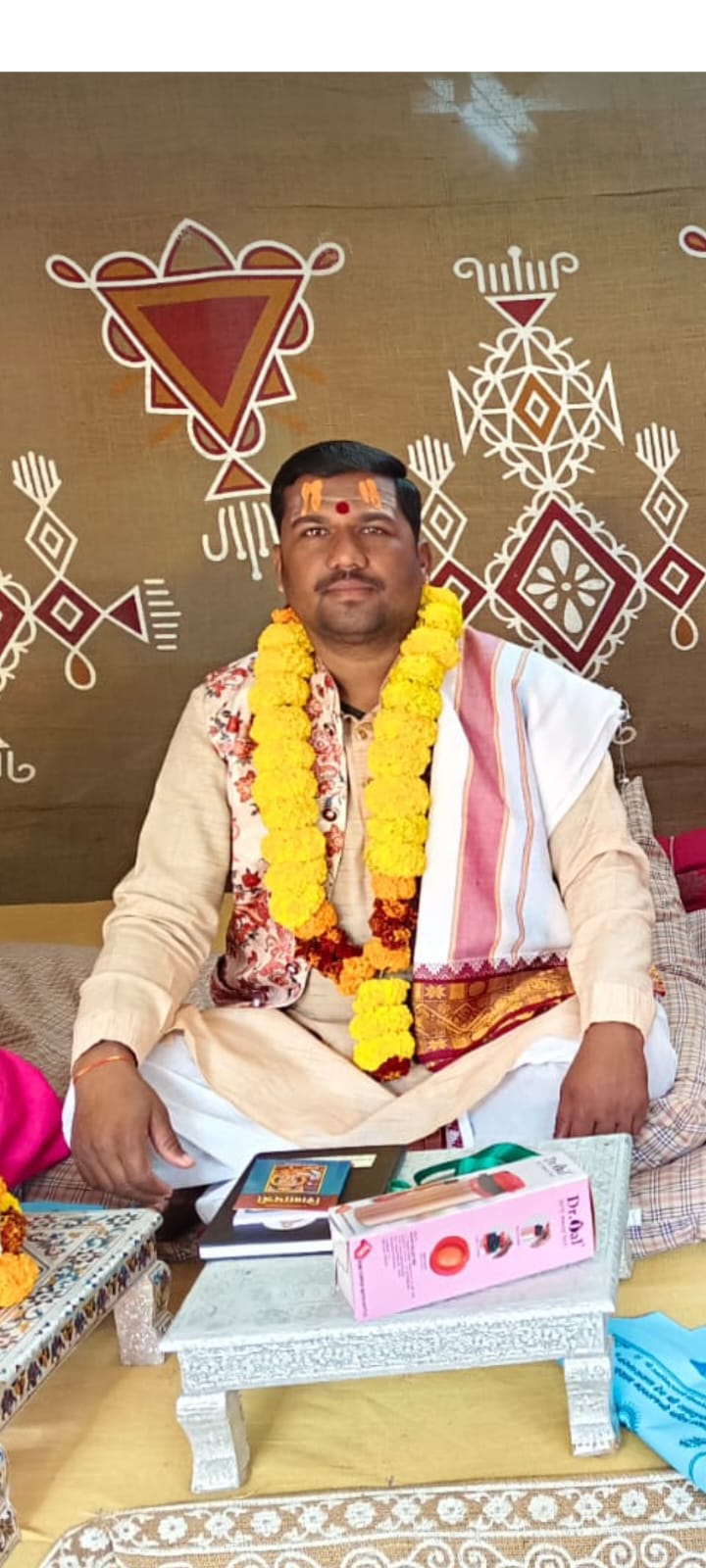 उज्जैन के फेमस पंडित - आचार्य श्री विकास जी रावल