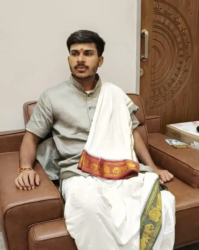 ज्योतिषाचार्य पंडित लखन शर्मा - उज्जैन पंडित